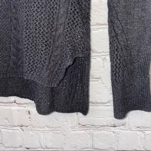 American Eagle Gray Knit Sweater XS Open Knit‎ Lightweight Pullover Cozy thumbnail 2