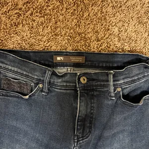 Levi's 512 Straight Leg Jeans Size 6 W 28 X L 32 Perfectly Slimming Dark Blue thumbnail 2