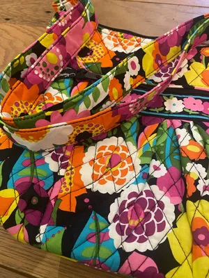Vera Bradley “Va Va Bloom” Crossbody Hobo Bag Retired Pattern thumbnail 3