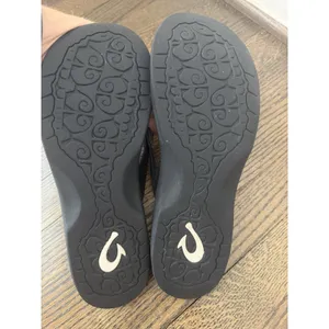 OluKai Women's Ohana Black Flip flops Sz 11 thumbnail 7
