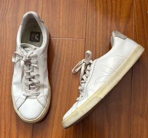 Veja Esplar Leather White Classic Sneakers thumbnail 1