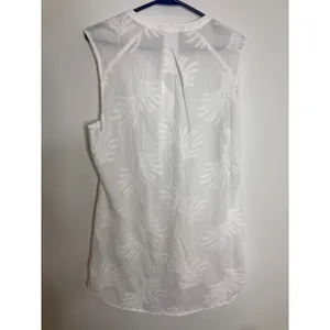 Royal Robbins Button Down Top Womens M White Excellent Embroidered Sleeveless thumbnail 7