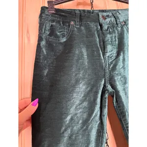 Free People Stretch Velvet Cropped Pants Green Soft Luxurious Womens Size 26 thumbnail 3