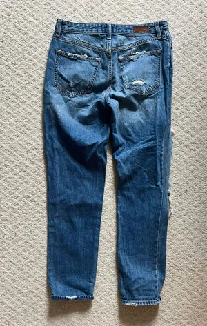 Abercrombie Girlfriend Jeans thumbnail 2