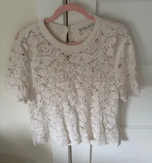 Abercrombie Lace Top thumbnail 1