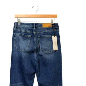 Mica Denim High Rise Flare Jeans Dark Wash Navy Size 29 MDP-F3201 NEW thumbnail 4