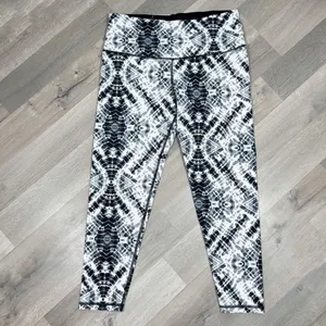 Victoria’s Secret Sport Tie Dye‎ Crop High Waist Leggings Black White Large thumbnail 4