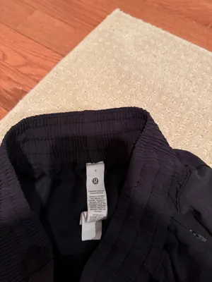Lululemon Hotty Hot Shorts thumbnail 2