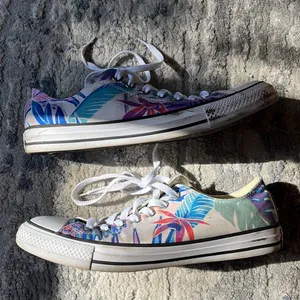 CONVERSE All Star Tropical Floral Print Sneakers Men’s 9 Women’s 11 thumbnail 5