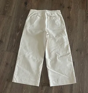 Loft Wide Leg Cropped Cream Sailor Pants with Button Detailing - Size 27 / 4 Petite thumbnail 3