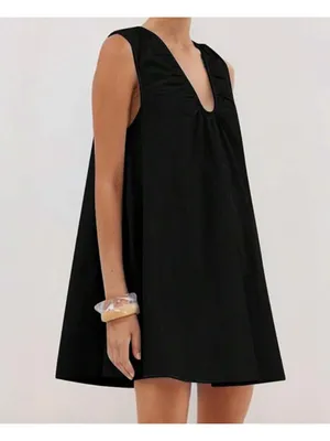 BLACK Ruched Scoopneck Pocketed Shift Dress Size Medium NEW NWOT thumbnail 2