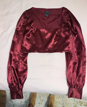 Maroon / Crimson Balloon Sleeved Crop Top Red Size M thumbnail 2