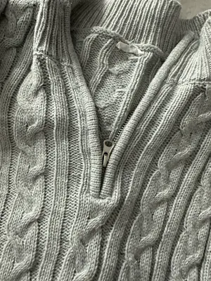 Sweater thumbnail 4
