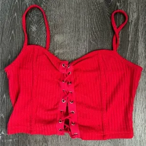 Red lace up crop top Size M thumbnail 1