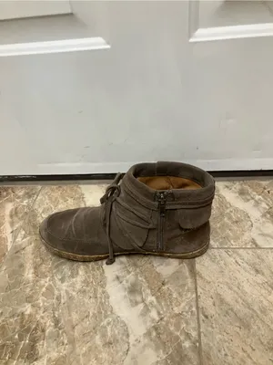 UGG brown Caspia Boot thumbnail 8
