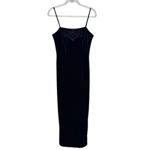 Dressbarn Collection 1990s Black Velvet Embroidered Gown formal sexy 6 thumbnail 2