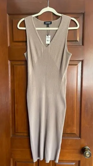EXPRESS Ribbed knit bodycon midi dress M thumbnail 1