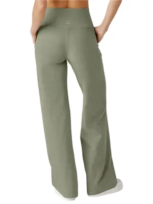 Beyond Yoga Women’s Size S Birch Heather Green Wide Leg Lounge Laid Back Pants thumbnail 2