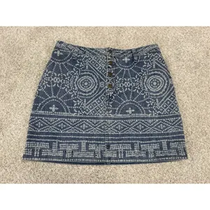 Free People School Daze Indigo Batik Denim Button Front Mini Skirt Size 8 thumbnail 2