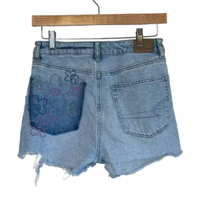American Eagle Cut Off Women Mom Short Floral Pocket Embroidery Size US 2 thumbnail 2