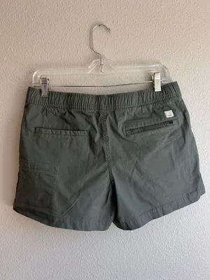 Vuori Green Shorts thumbnail 3
