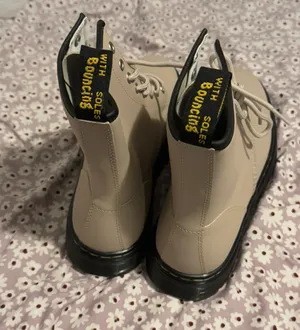 Dr. Martens thumbnail 2