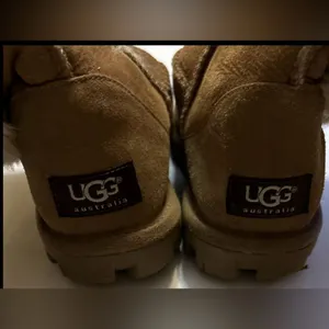 UGG Australia Brown #5845 Tall Sheepskin Slip On Boots Women's 6M thumbnail 3