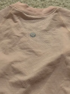 Long Sleeve Lululemon Swiftly Tech thumbnail 3