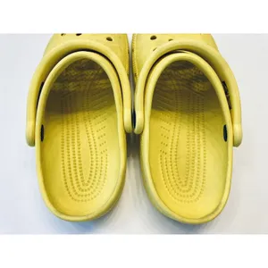 Crocs Classic Clogs Unisex Size M4 W6 Yellow Slip On Water Shoes‎ Comfort thumbnail 5