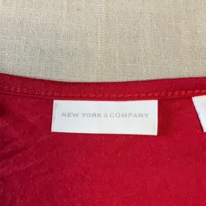NEW York & Co Red Size M thumbnail 6