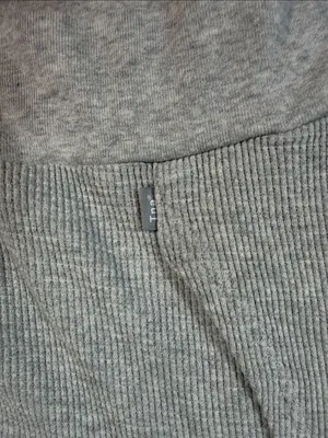 Aritzia TNA Women’s Size 2 Gray Waffle Knit Semi Cropped Full Zip Hoodie Jacket thumbnail 9