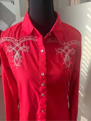 Wrangler western cowgirl vibrant red shirt embroidery rhinestone detail Medium thumbnail 3