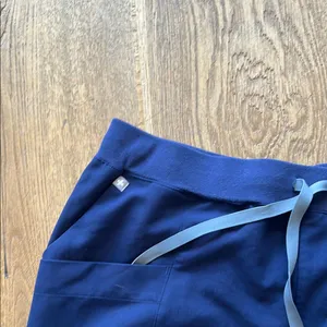Figs Blue jogger Pants with Elastic Cuffs and Drawstring Waist XL‎ thumbnail 3