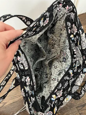 Vera Bradley Vera Tote holland garden Black Floral Quilted Pink Cream zipper thumbnail 6