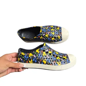 Native X Disney Mickey Mouse‎ Unisex Jefferson Shoes Size: W/5 thumbnail 2