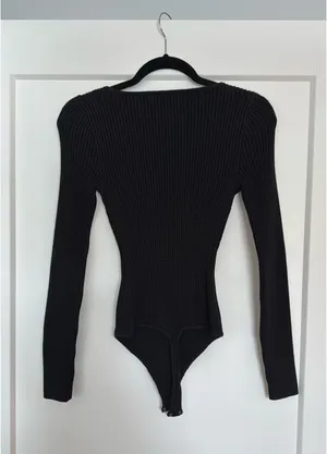 Abercrombie Ribbed Long Sleeve Bodysuit Black thumbnail 4