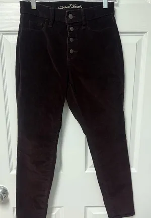 Universal Threads Rich Burgundy Corduroy Pants size 4 thumbnail 1