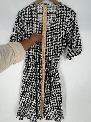 Passion Lilie Houndstooth Cotton Black White Ruffle Hem Mini Wrap Dress Size XL‎ thumbnail 1