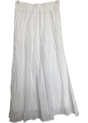CIRANA Eyelet Lace Patch‎ quilt coastal beachy Cottagecore size Small thumbnail 1