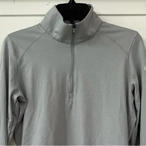 Nike Golf Women’s Dri-fit Quarter Zip Pullover Gray Medium thumbnail 3