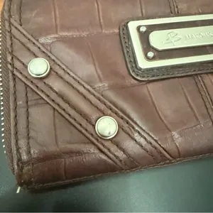 B MAKOWSKY Brown 100% Genuine Leather Zip Around Wallet 8”X4” thumbnail 9