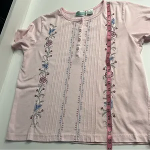 Imperfect vintage embroidered pink floral top feminine granny cottagecore spring thumbnail 7