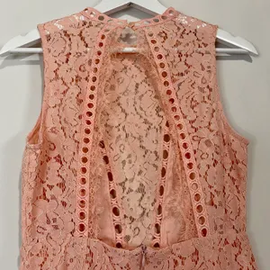Main Strip Women’s Sleeveless Open Back Lace Mini Dress Pink NWOT thumbnail 7