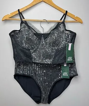 Wild Fable Sequined 2 piece Festival/Rave set thumbnail 1