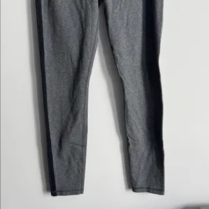 Under Armour Gray Leggings Size M thumbnail 4