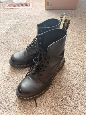 Doc Martins Black Size 9 thumbnail 6