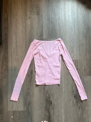 Hollister Pink Long Sleeve Top Size XS thumbnail 2