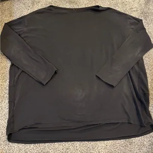 Lululemon Black Long Sleeve thumbnail 1