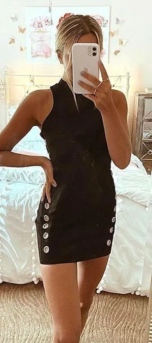 Glamorous Dress thumbnail 1