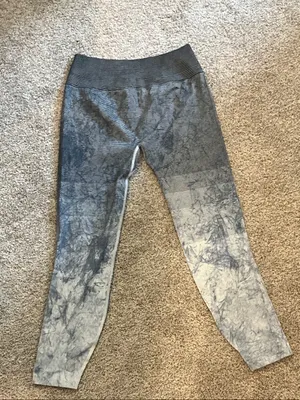 Lululemon - size 10 - Never worn thumbnail 1